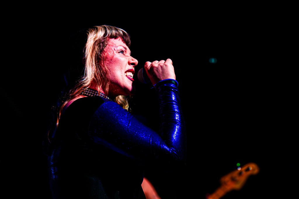 Split Dogs – Castle &&nbsp;Falcon